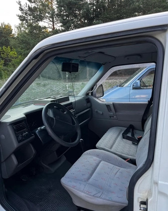 Volkswagen Caravelle cena 19900 przebieg: 321200, rok produkcji 1998 z Namysłów małe 46